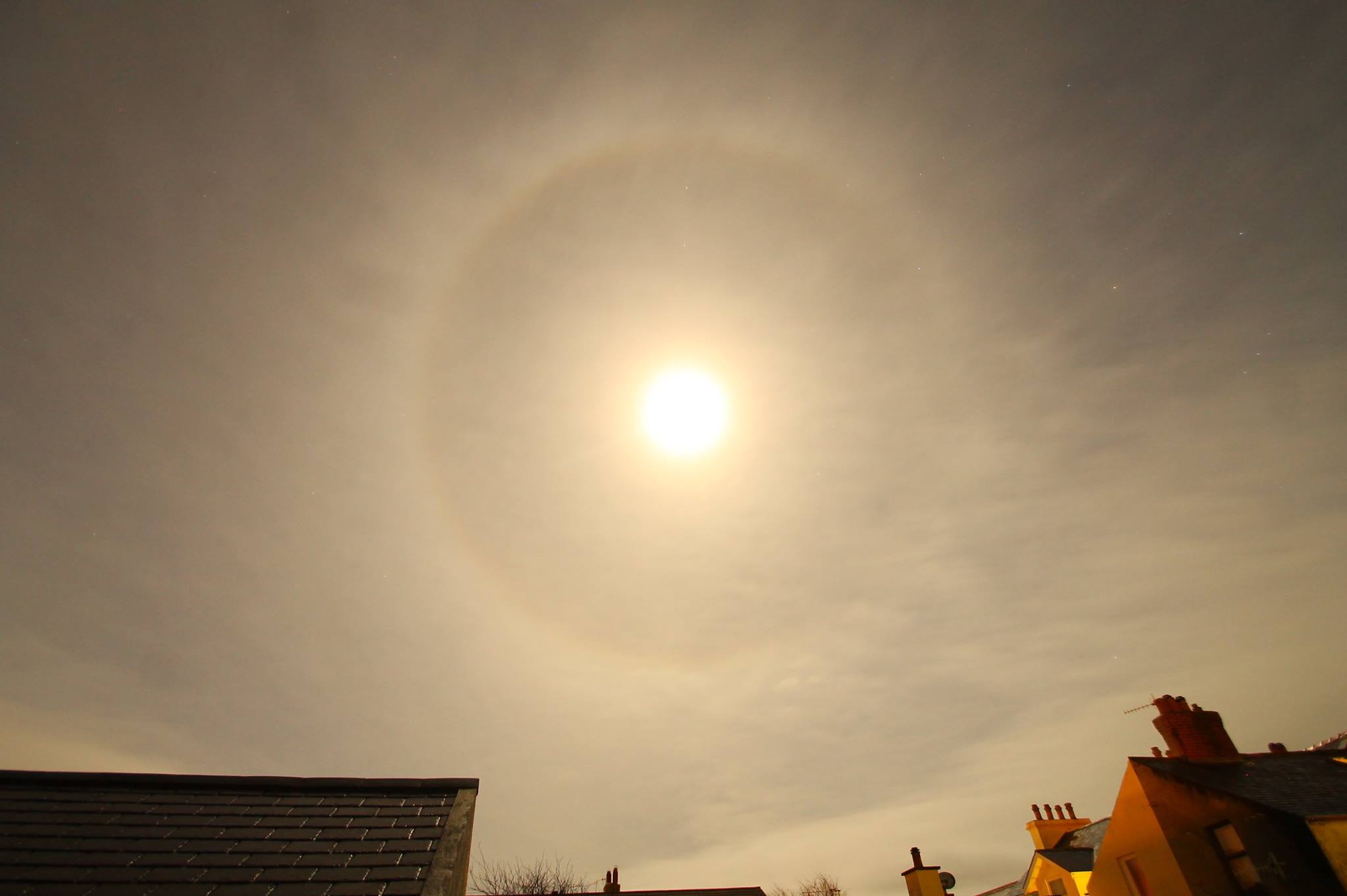 Moon Halo seen over Peel, by Dave Corkish